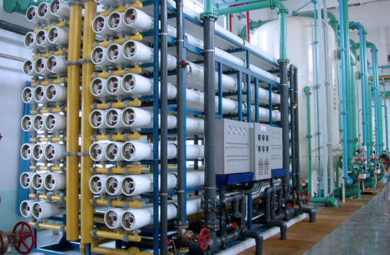 Oil, chemical industry desalination water